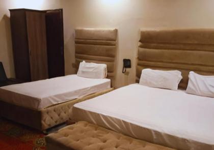 Hotel Day In Emporium - image 19