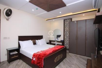 Multazam Heights DHA Phase 8