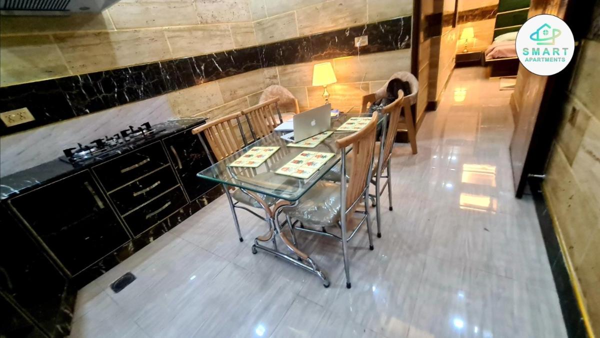 Smart Apartments & Hotel - image 5