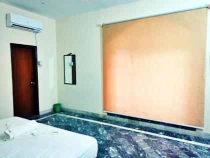 HOTEL ROSE INN - image 20