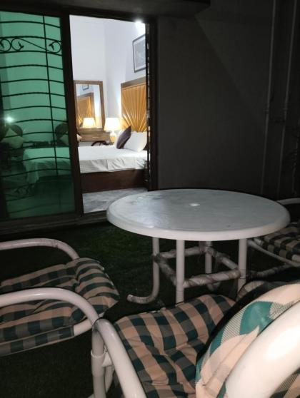 1 Kanal Entire House with 4 Bedrooms - image 24