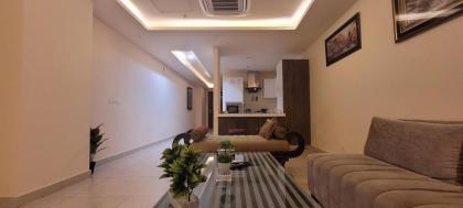 Goldcrest Luxury Apartments - image 22