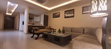 Goldcrest Luxury Apartments - image 23