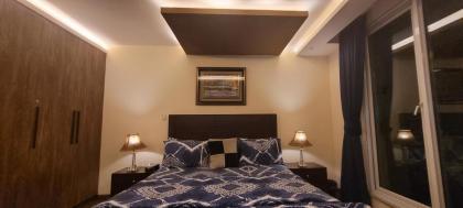 Goldcrest Luxury Apartments - image 30