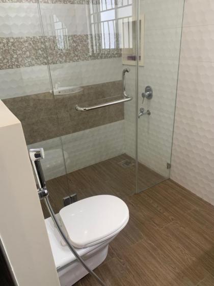 Independent Villa in DHA Phase 6 Lahore Three 3 Bedroom Full House - image 20
