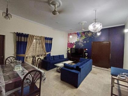 3 Bedrooms Luxury House at Prime Location - image 7
