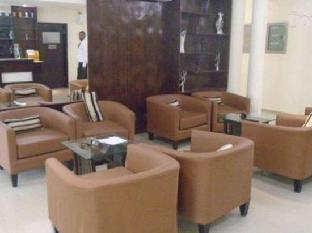 Hotel Grand Enclave Hotel - image 5