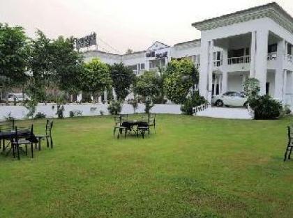 Hotel Grand Enclave Hotel - image 8