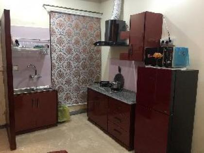 One Bed New Studio Apartment near Shaukat Khanum - image 3