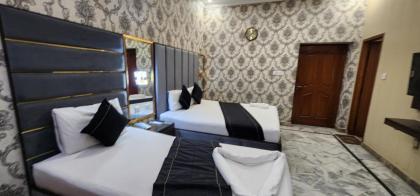 Red Fort Hotel Gulberg - image 13