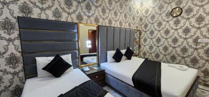 Red Fort Hotel Gulberg - image 21