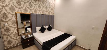 Red Fort Hotel Gulberg - image 26