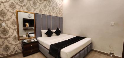Red Fort Hotel Gulberg - image 27