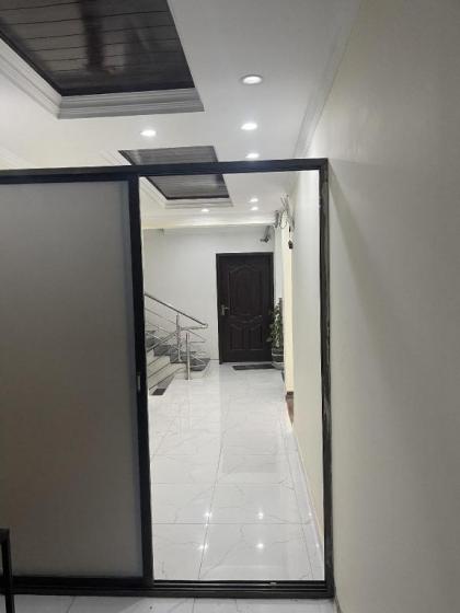 Royale luxury living - image 2
