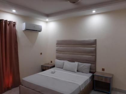 Hotel Day IN Gulberg