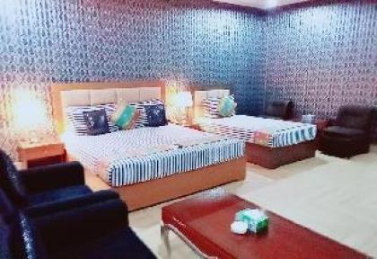 Hotel Gulberg Lodges