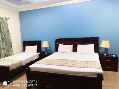 Hotel Gulberg Lodges - image 16