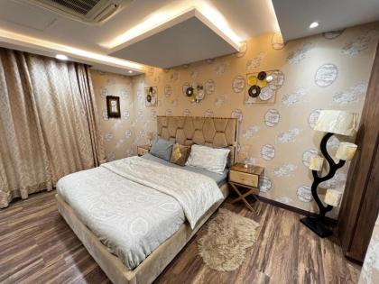 Luxury 1 Bedroom Apartment Gold Crest Mall And Residency DHA - image 11