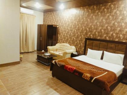 Royal Fort Executive Hotel Gulberg - image 24