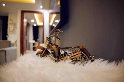 AirHomes-GoldCrest luxury apartments-Free parking - image 18