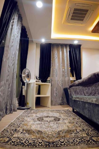 AirHomes-GoldCrest luxury apartments-Free parking - image 19