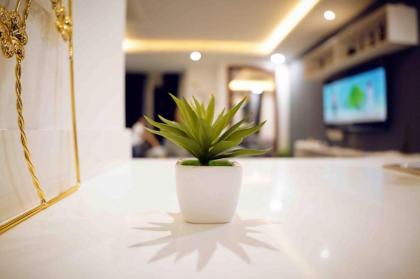 AirHomes-GoldCrest luxury apartments-Free parking - image 9