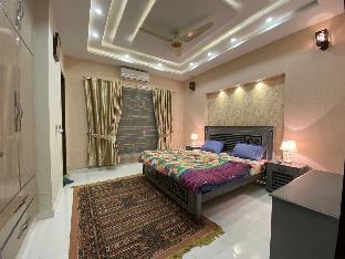 Fully Furnished 10 Marla 3 beds Upper Portion - main image