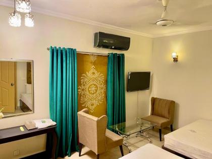 Dove Inn Hotel Tipu Block Feroze Pur Road - image 17