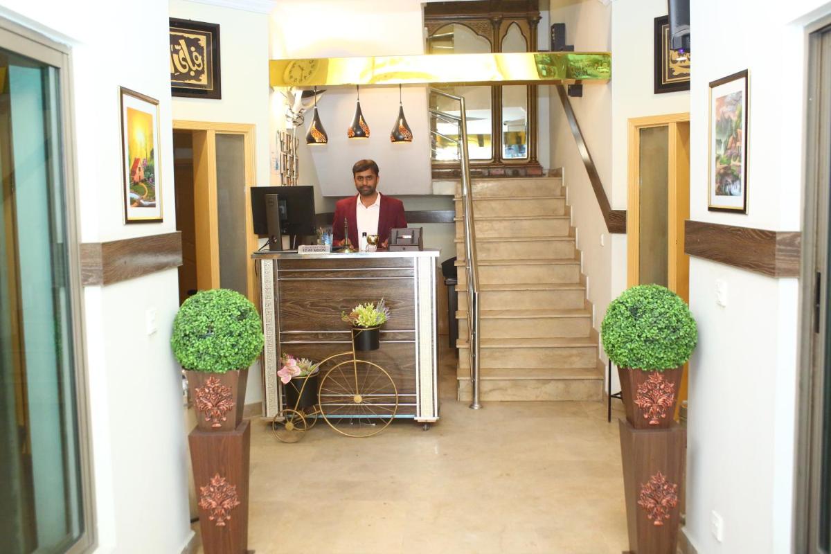 Dove Inn Hotel Tipu Block Feroze Pur Road - image 7