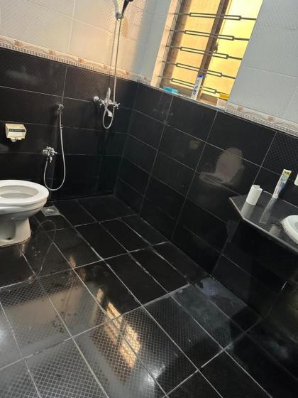 Bahria Town - 10 Marla Two Bed rooms portion for families - image 29