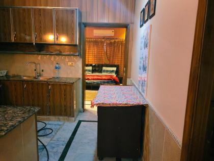 Apartment near to Shaukat khanaam lahore - image 10