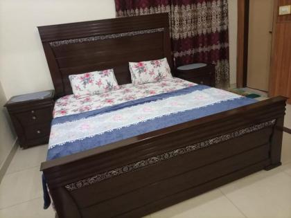 Township - Fully furnished elegant complete portion for families - image 11
