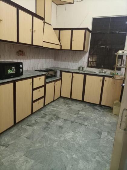 Township - Fully furnished elegant complete portion for families - image 3