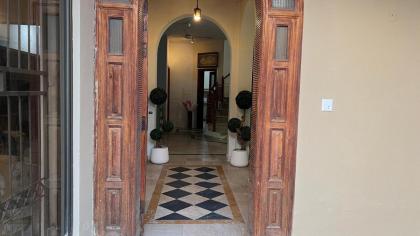 4 bed Spacious Villa - image 23
