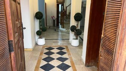 4 bed Spacious Villa - image 4