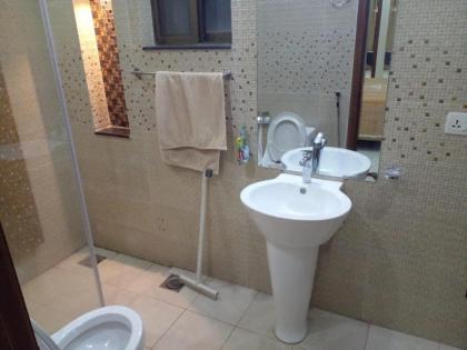 Bloom Family Suites - image 22