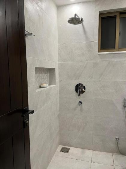 Apartment in the heart of Lahore - image 2