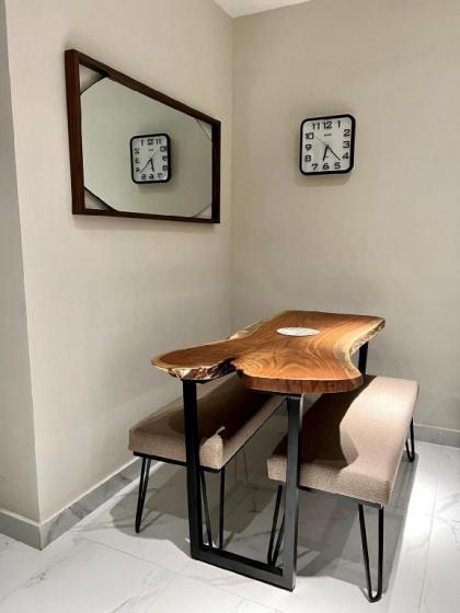 Apartment in the heart of Lahore - image 5