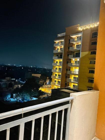 One Bedroom Luxury Apartment 1 Bed - image 13