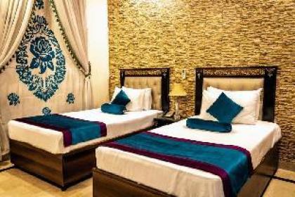 Rose Palace Hotel Garden Town - image 15