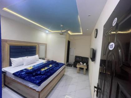 Hotel Royal one - image 11
