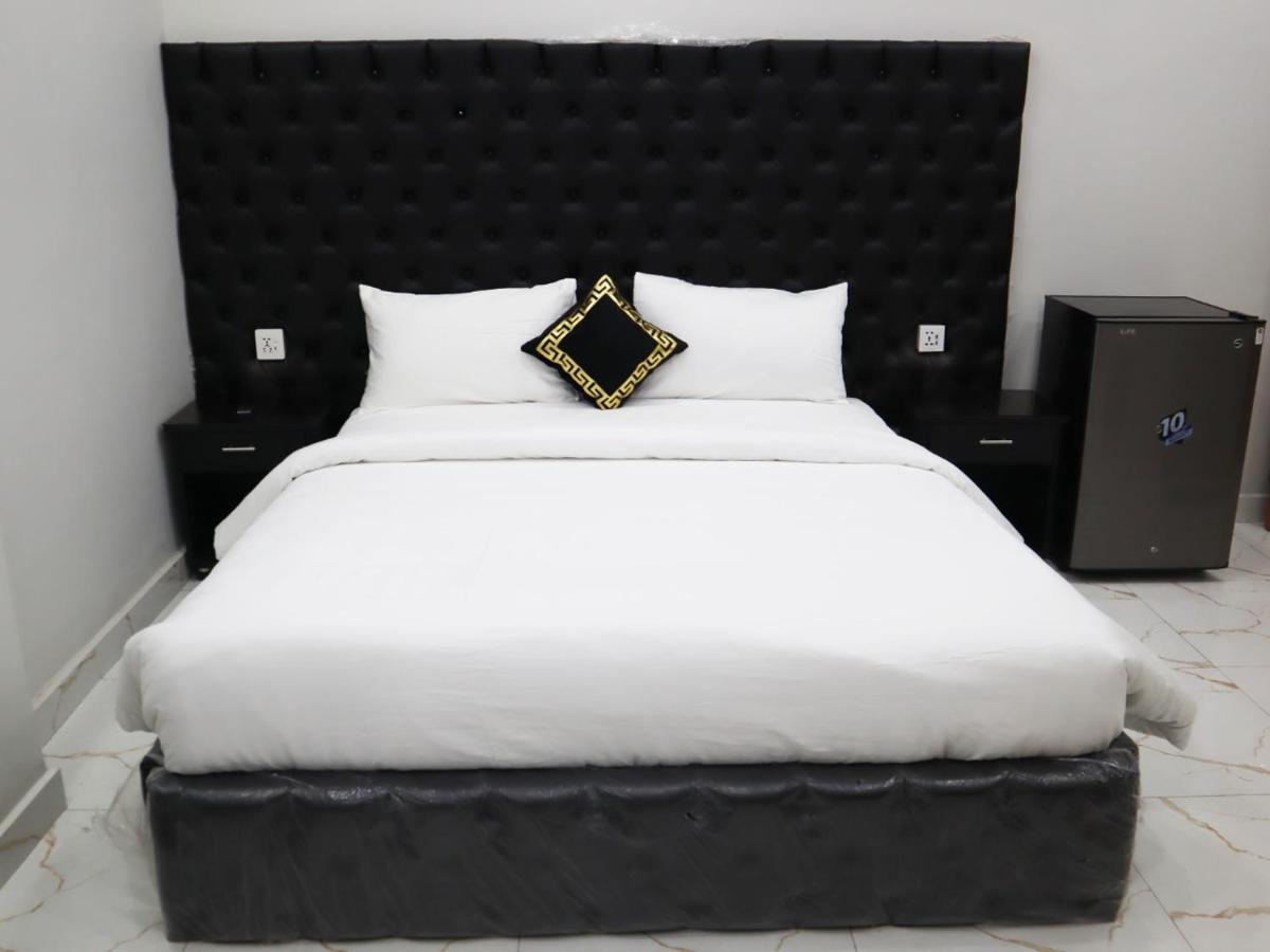 Hotel Orange One - image 3