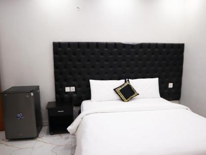 Hotel Orange One - image 7