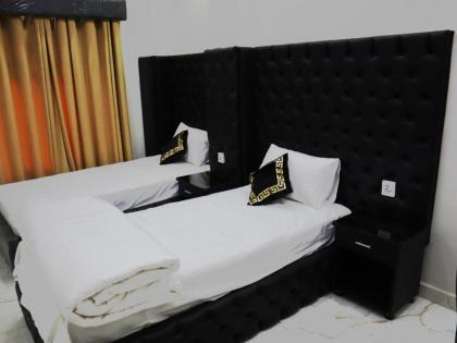 Hotel Orange One - image 8