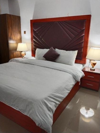 Homewood Suite One Bedroom Apartment
