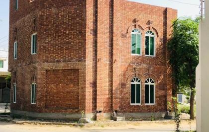 Hosteller - Hostel & Hotel Johar Town Lahore