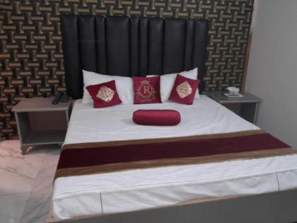 Hotel Royal Rose - image 21