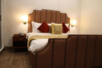Hayyat Luxury Suites - image 11