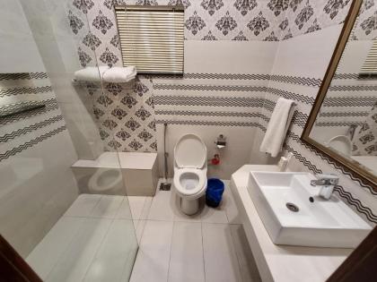 Hayyat Luxury Suites - image 25