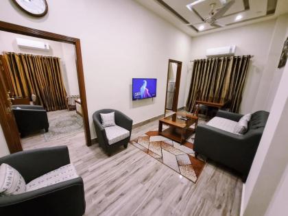 Hayyat Luxury Suites - image 29